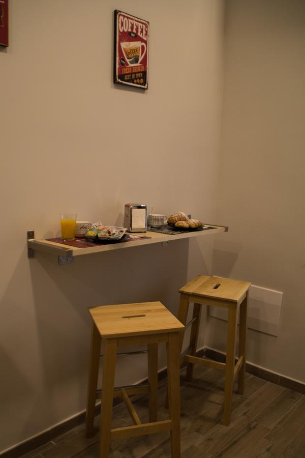 Interno 10 Cavour Bed & Breakfast เนเปิลส์ ภายนอก รูปภาพ