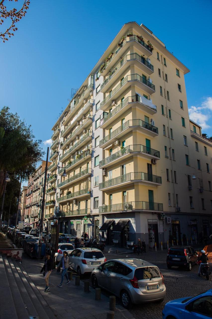 Interno 10 Cavour Bed & Breakfast เนเปิลส์ ภายนอก รูปภาพ